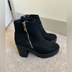 Black heel booties! Super cute, worn them twice but very comfortable!